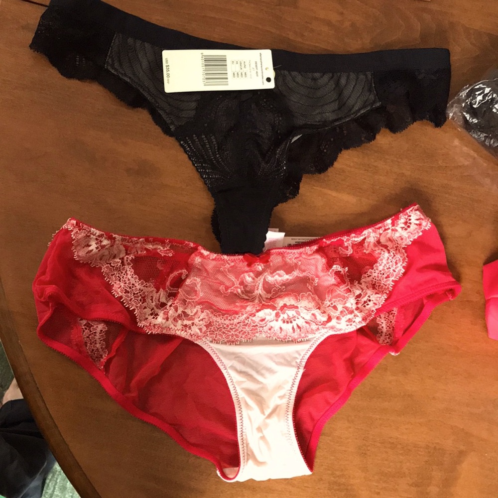 Elle Macpherson Victoria secret lacy panties M